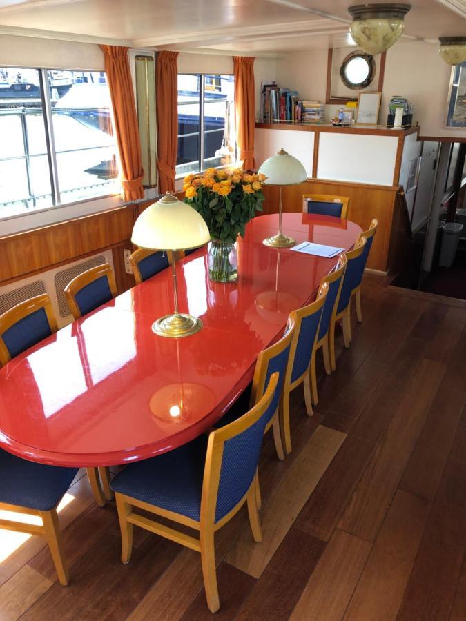 Hotelboot Zwaan อัมสเตอร์ดัม ภายนอก รูปภาพ