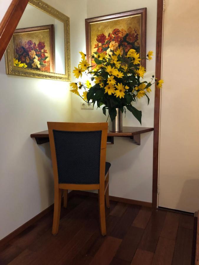 Hotelboot Zwaan อัมสเตอร์ดัม ภายนอก รูปภาพ