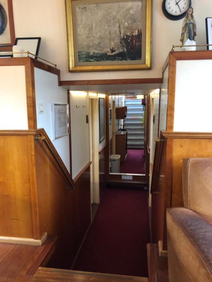 Hotelboot Zwaan อัมสเตอร์ดัม ภายนอก รูปภาพ