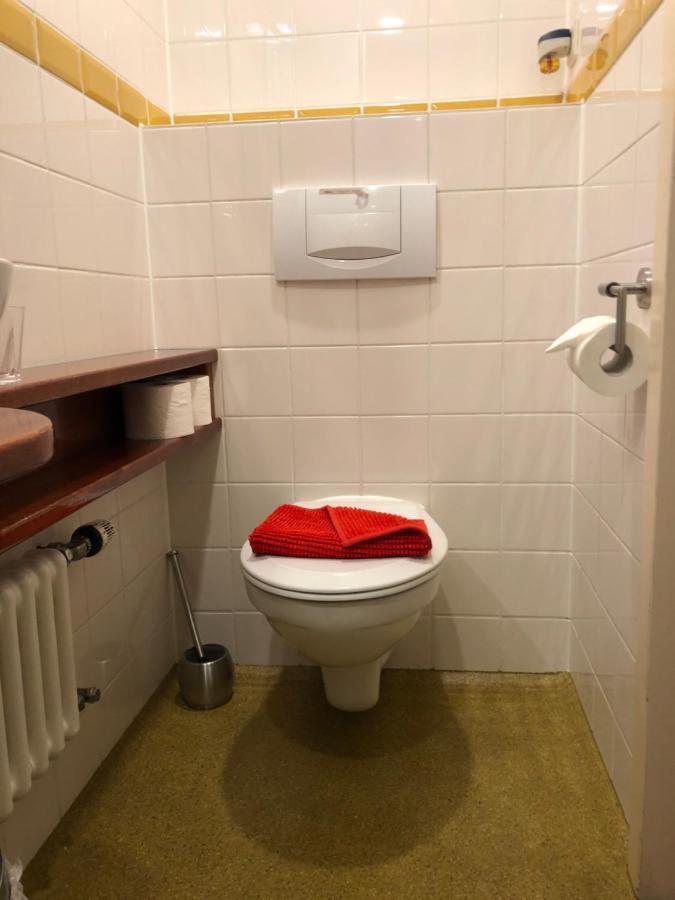 Hotelboot Zwaan อัมสเตอร์ดัม ภายนอก รูปภาพ