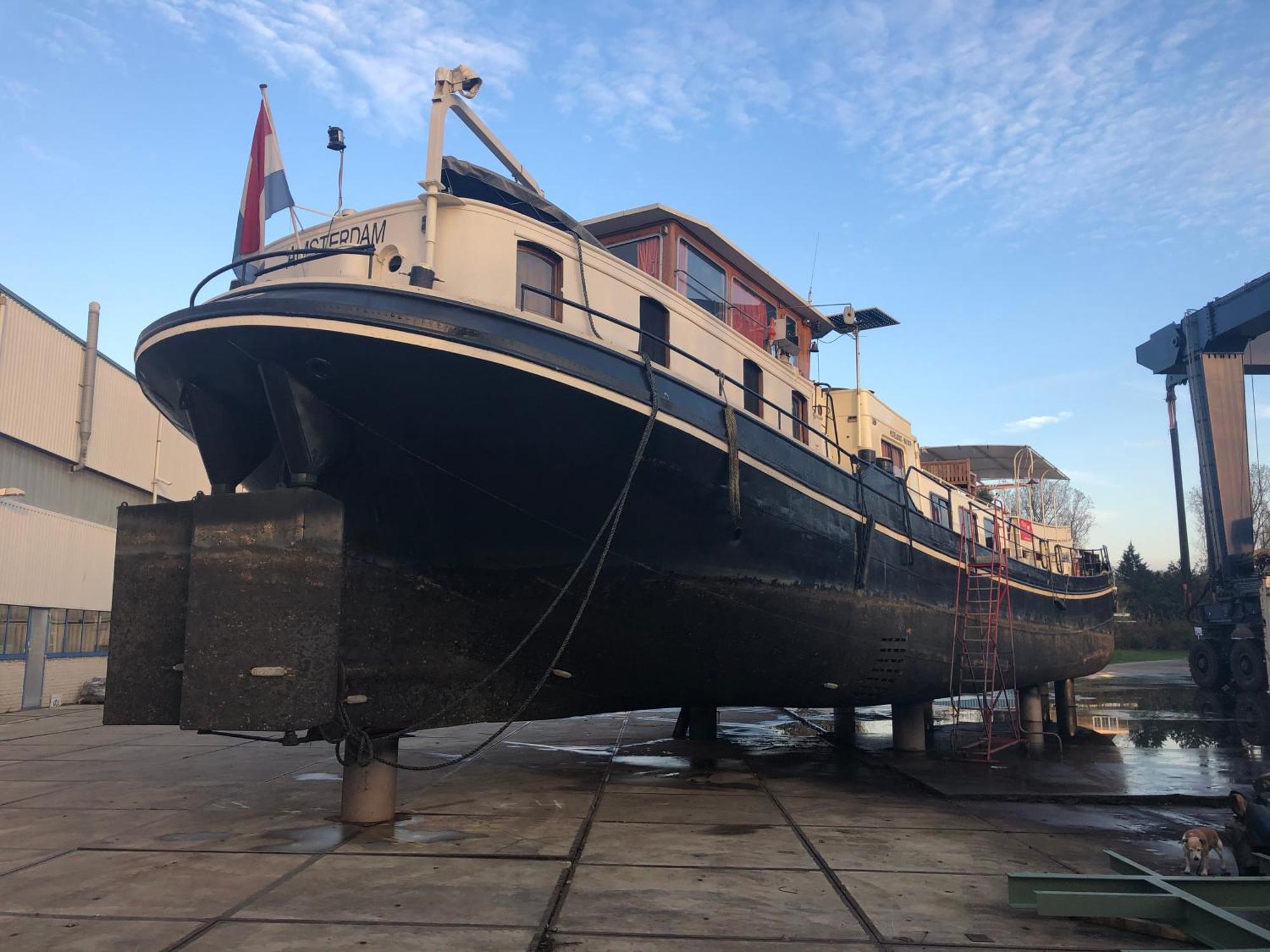 Hotelboot Zwaan อัมสเตอร์ดัม ภายนอก รูปภาพ