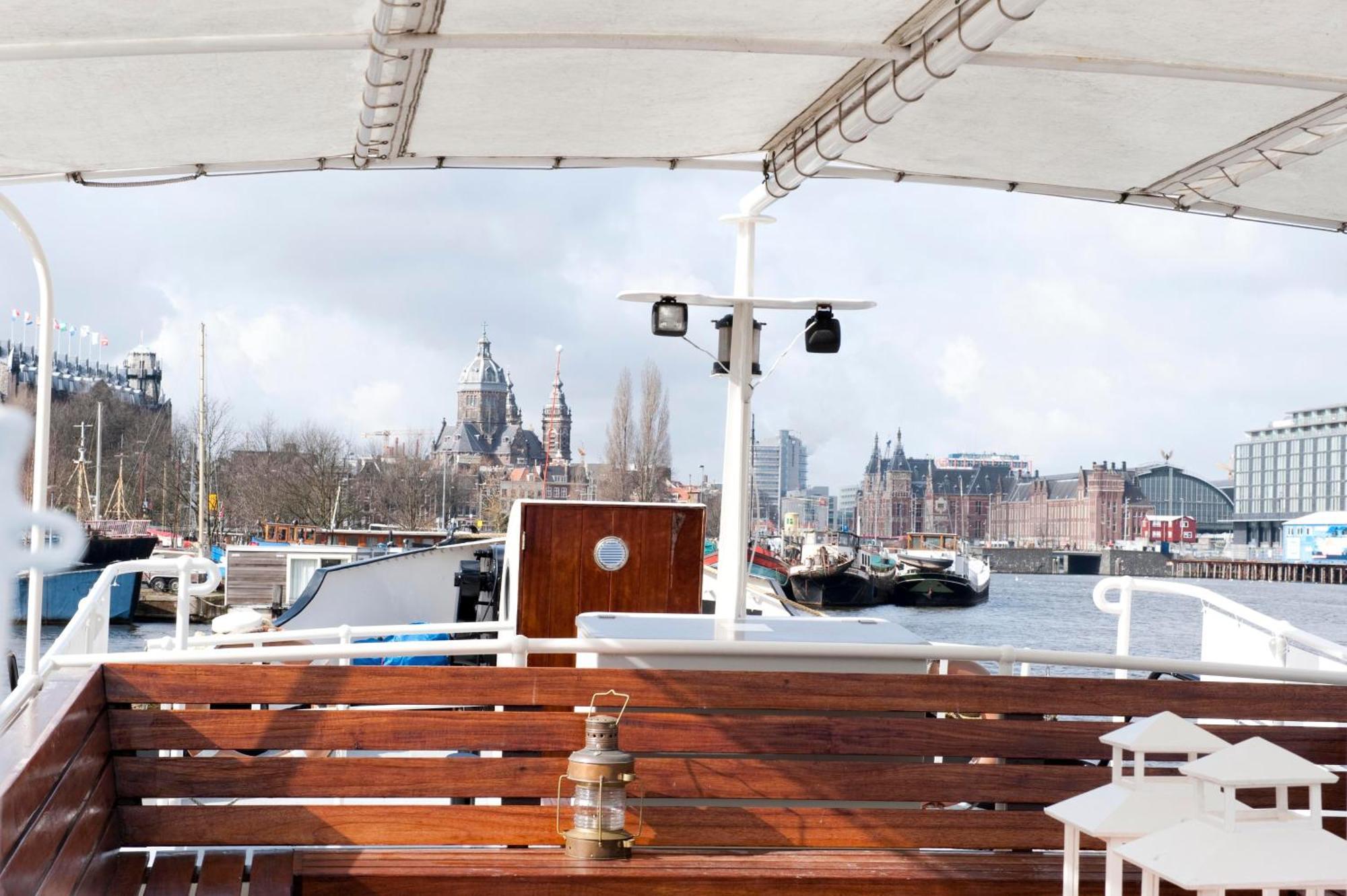 Hotelboot Zwaan อัมสเตอร์ดัม ภายนอก รูปภาพ