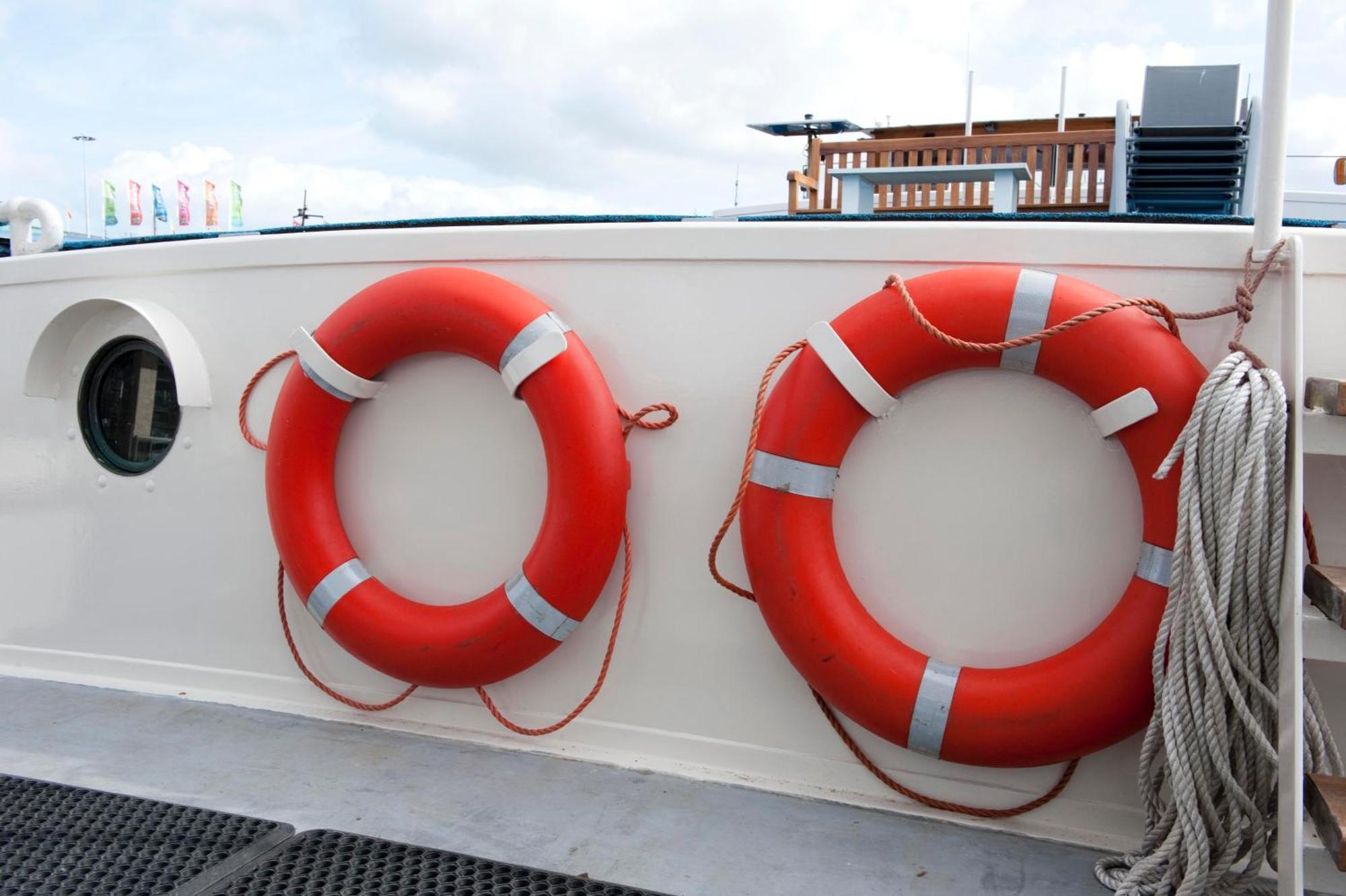 Hotelboot Zwaan อัมสเตอร์ดัม ภายนอก รูปภาพ